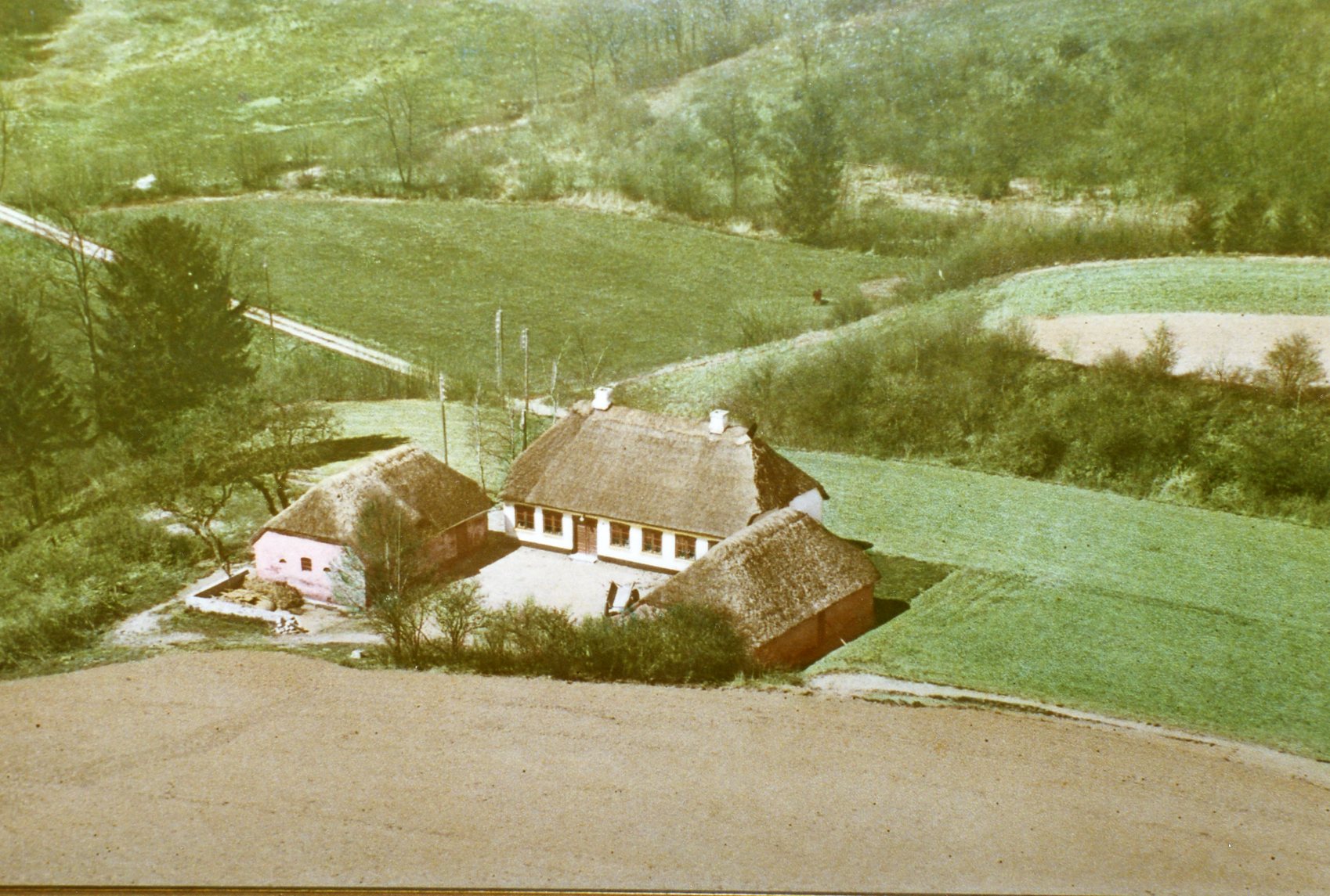 B237